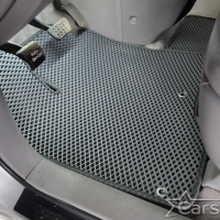 Двухслойные коврики EVA на Toyota Sienna II (2003-2010)