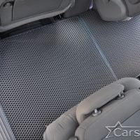 Автомобильные коврики EVA на Chrysler Town & Country V (2007->) 2 ряд: кресла 1+1 убираются в пол